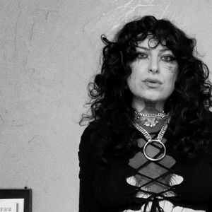 Meet your Posher, Mjj